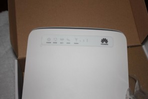 Huawei E5186s-61a FDD700/1800/2600Mhz TDD2300Mhz Cat6 4.5G 300Mbps LTE Gateway Router